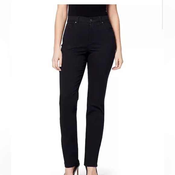 Gloria Vanderbilt
Women's Amanda Classic Straight Jeans - Picture 1 of 5